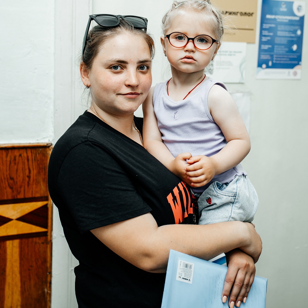 Доступ до якісної медицини у віддалених громадах: «Скарбничка здоров’я» обстежила 282 дитини на Хмельниччині